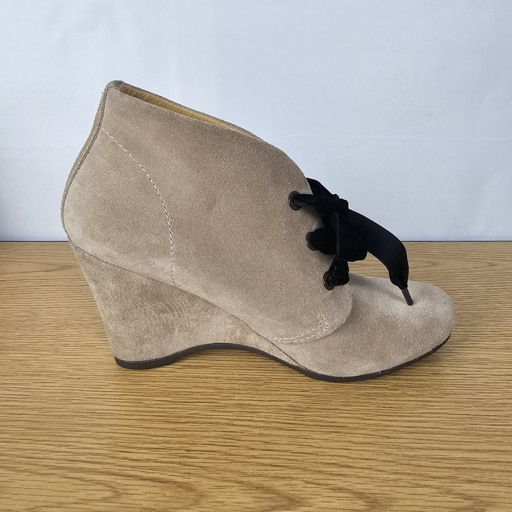 Anthropologie Bussola Enna Boot EU 39 US 8-8.5 Taupe Suede Lace Up Wedge Preppy - Picture 7 of 11